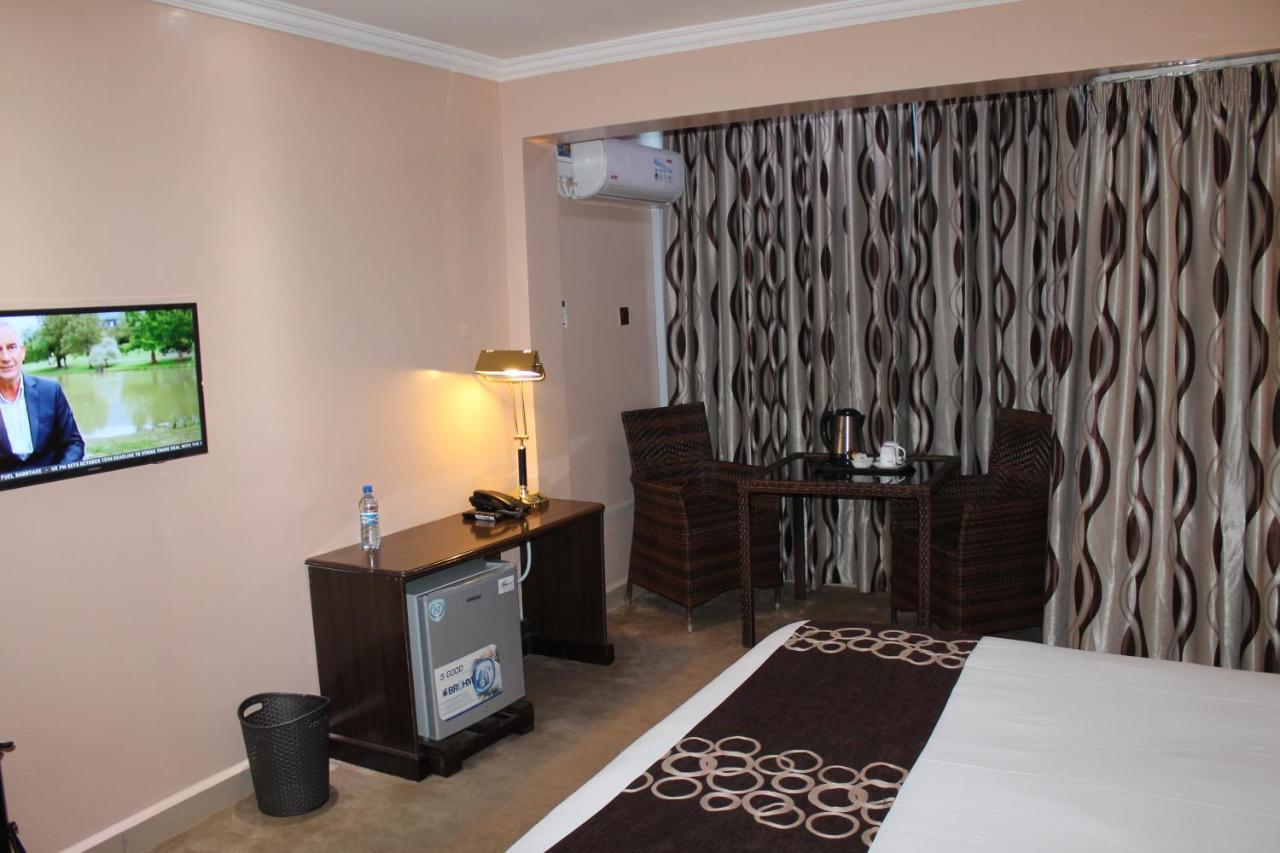 Airport Landing Hotel Найробі Екстер'єр фото